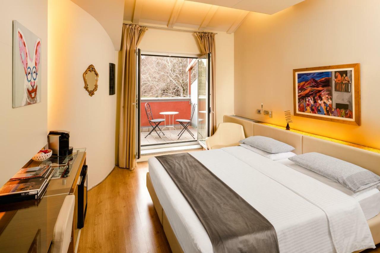 Le Pinete Design Bed And Breakfast Viggiù Exterior foto